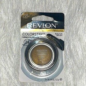 REVLON COLORSTAY
CRÈME EYE SHADOW
BUILT-IN BRUSH